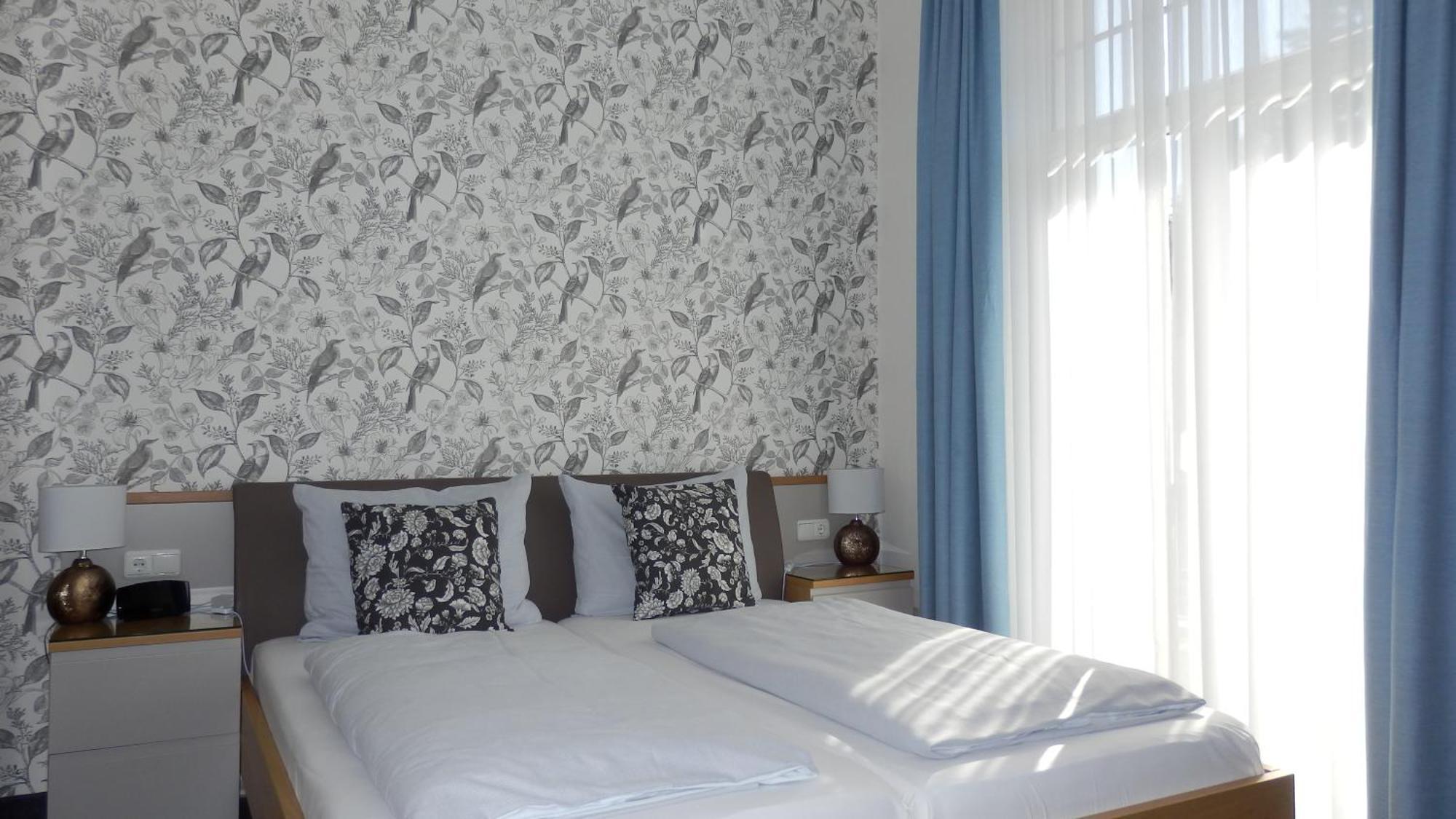 Hotel Bellevue Hamelin Bagian luar foto